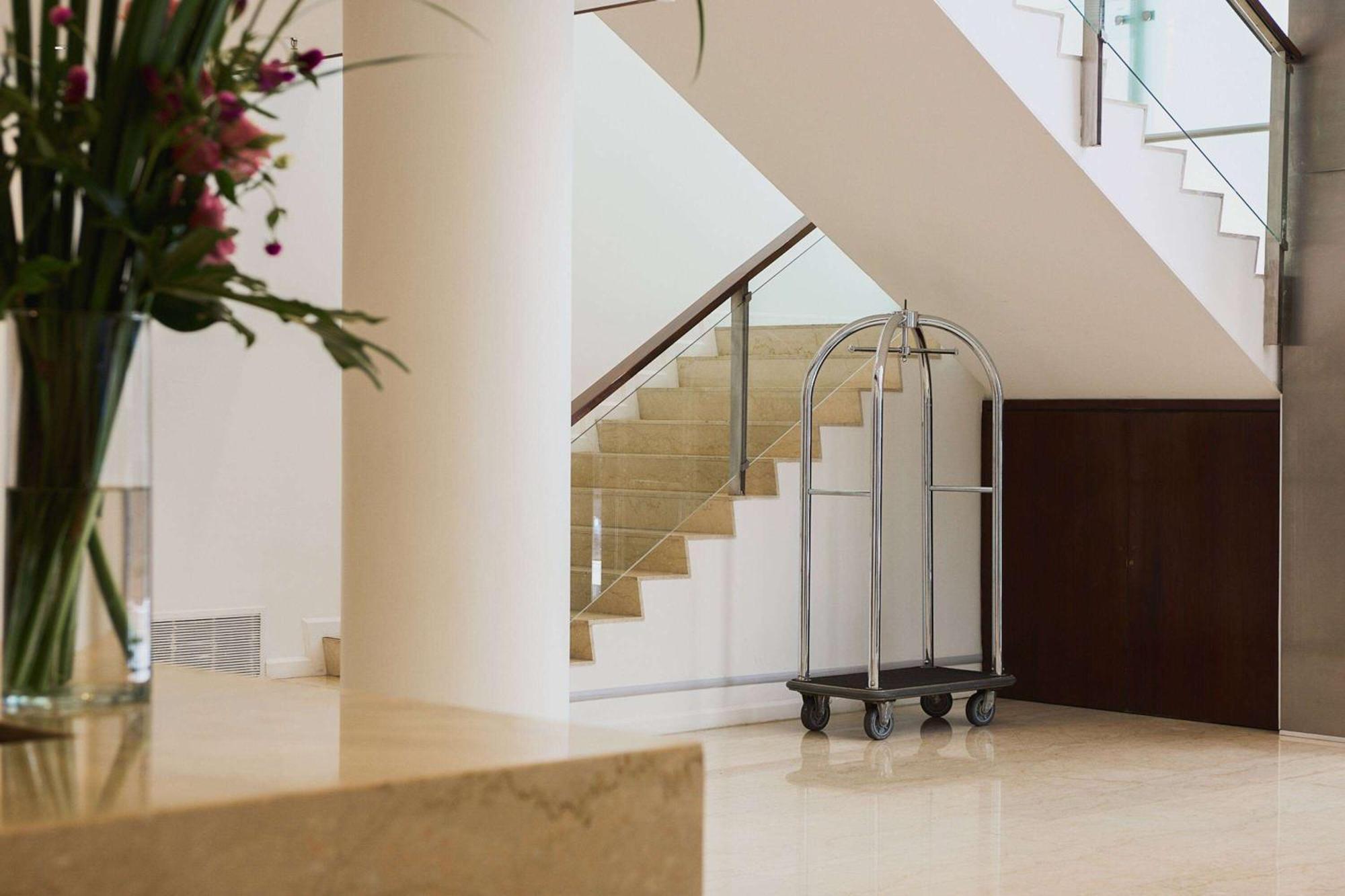 Dazzler by Wyndham Buenos Aires San Martin Otel Dış mekan fotoğraf