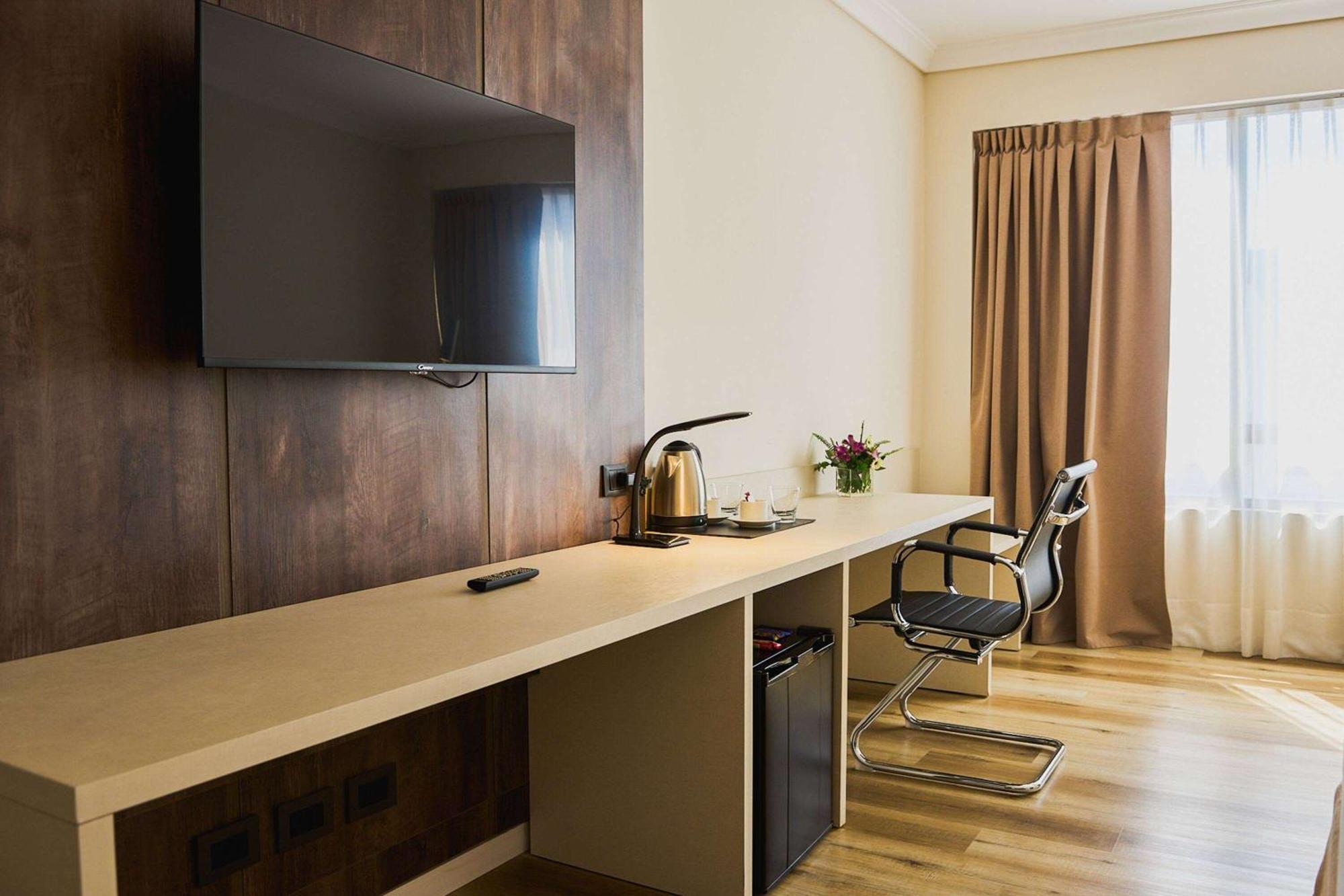 Dazzler by Wyndham Buenos Aires San Martin Otel Dış mekan fotoğraf