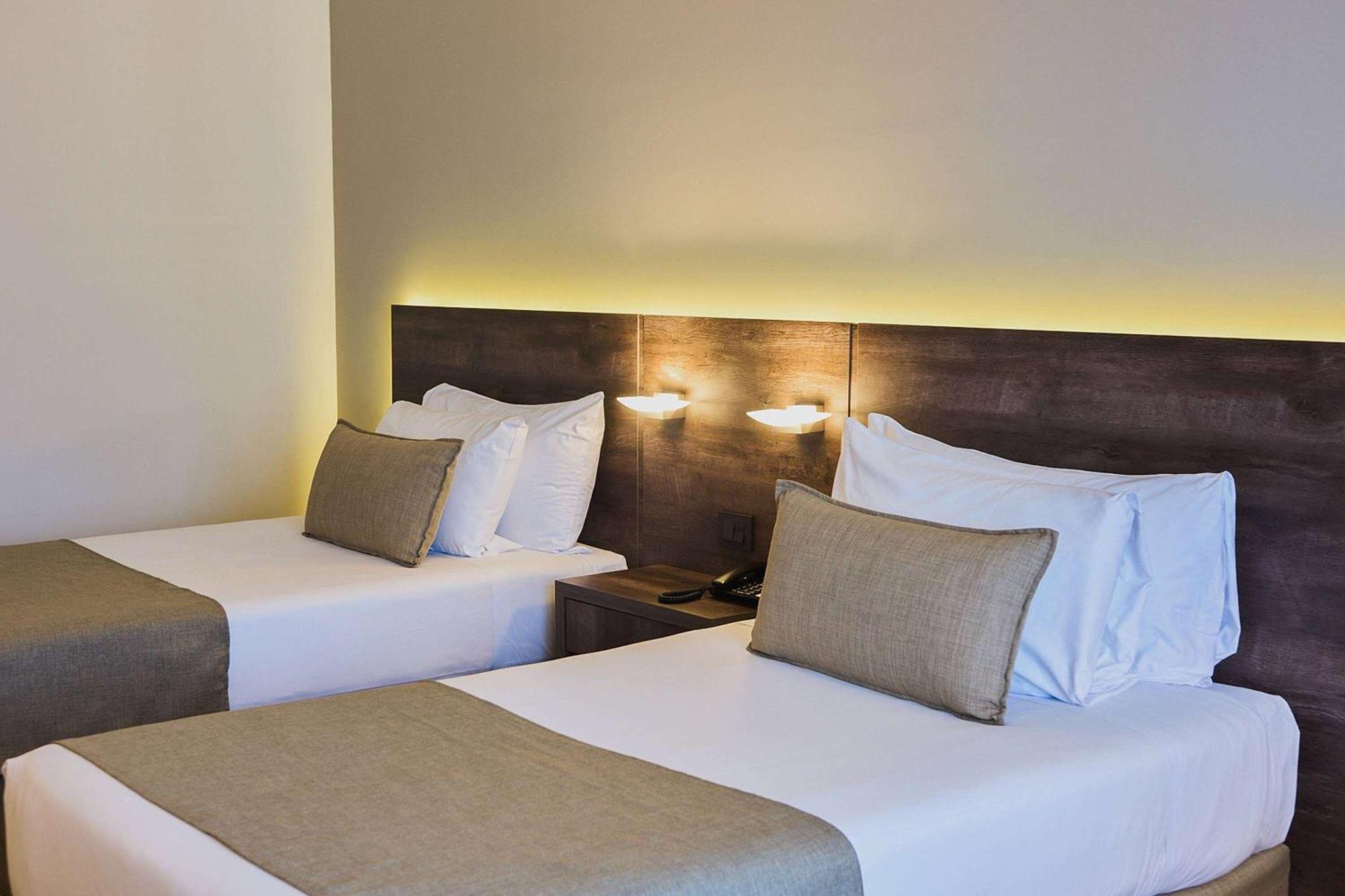 Dazzler by Wyndham Buenos Aires San Martin Otel Dış mekan fotoğraf