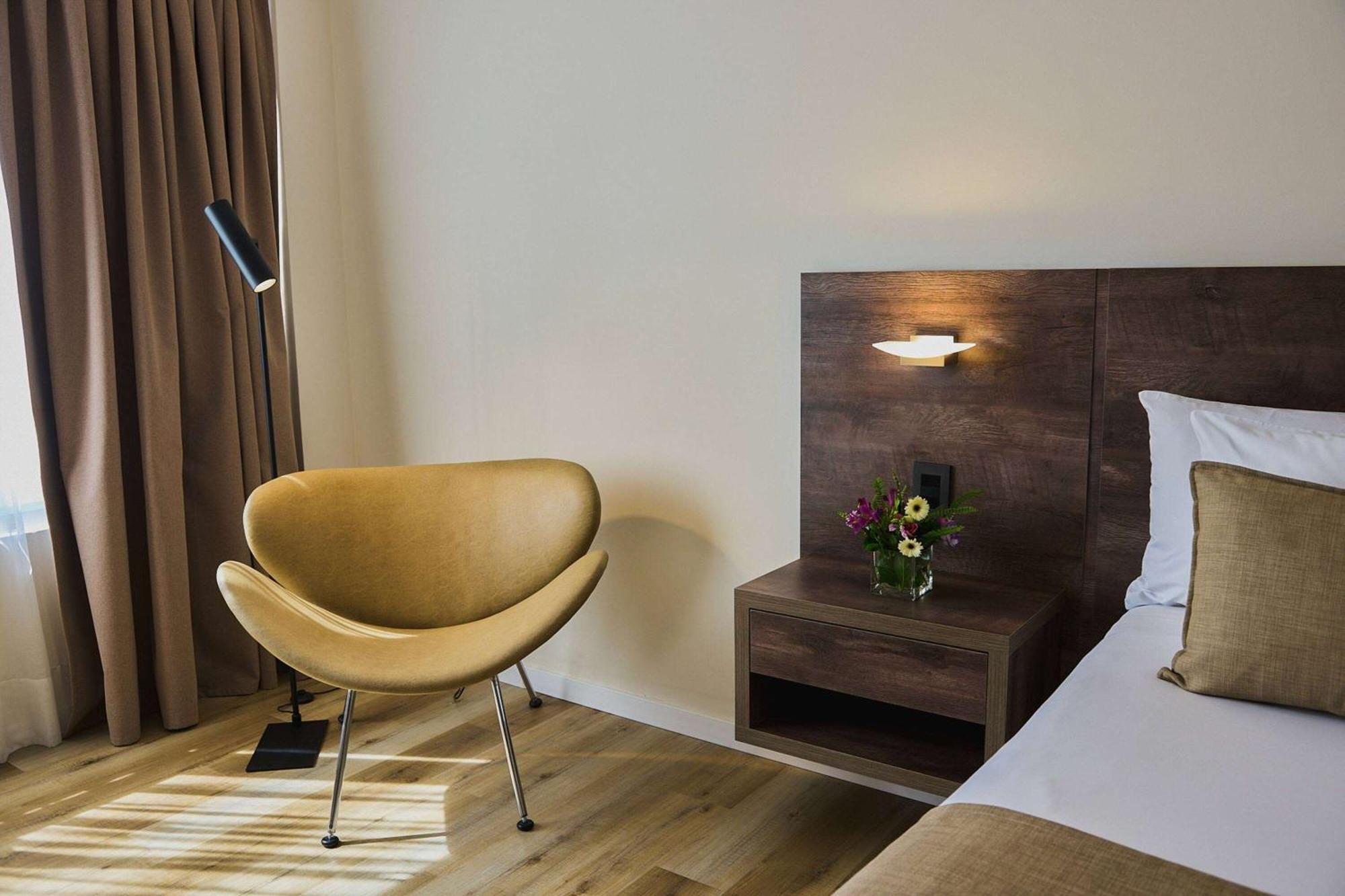Dazzler by Wyndham Buenos Aires San Martin Otel Dış mekan fotoğraf