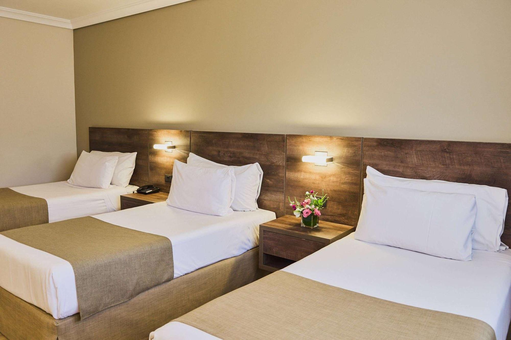 Dazzler by Wyndham Buenos Aires San Martin Otel Dış mekan fotoğraf