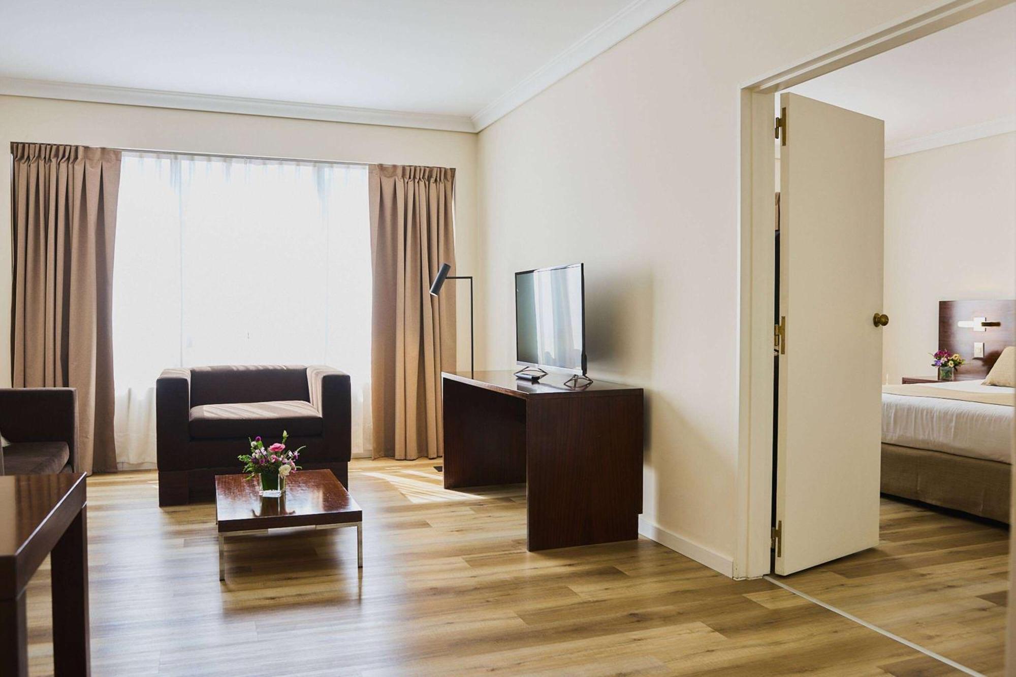 Dazzler by Wyndham Buenos Aires San Martin Otel Dış mekan fotoğraf